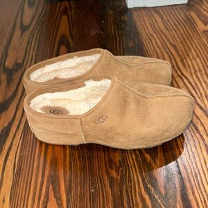 UGG cottage Suede Clogs 8